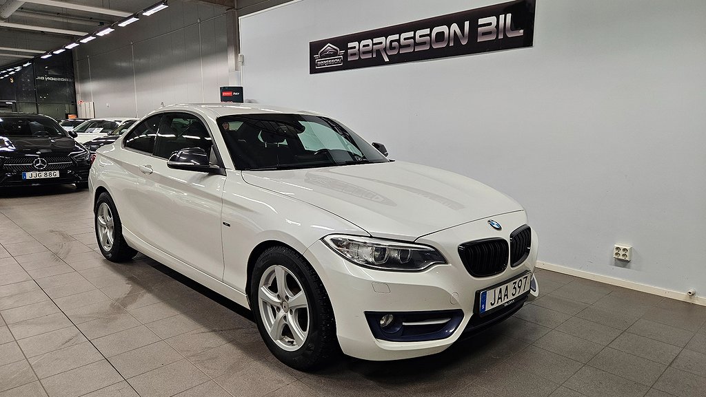 BMW 220 i Coupé Steptronic Sport / 285hk / H&K / Navi Pro 