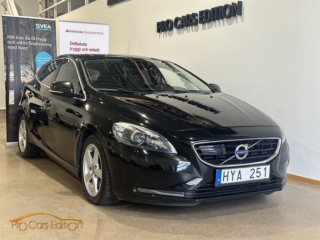 Volvo V40 D3 Geartronic | 150hk Momentum | VOC | Drag