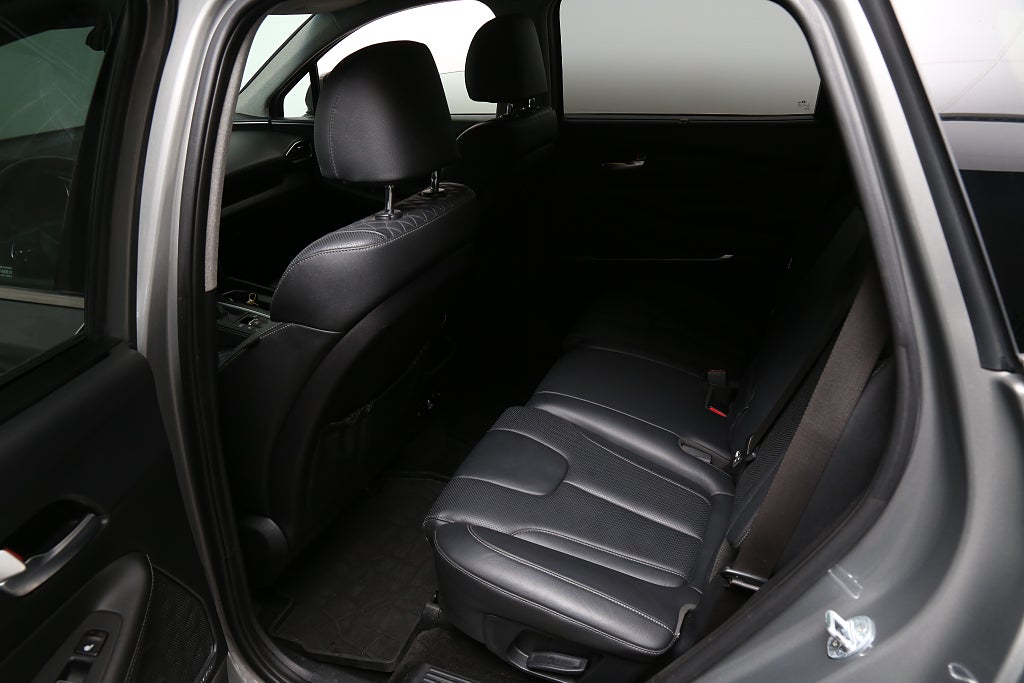 Hyundai Santa Fe 2,2 CRDi 200hk Premium AWD Aut Extraljus Motorv Drag