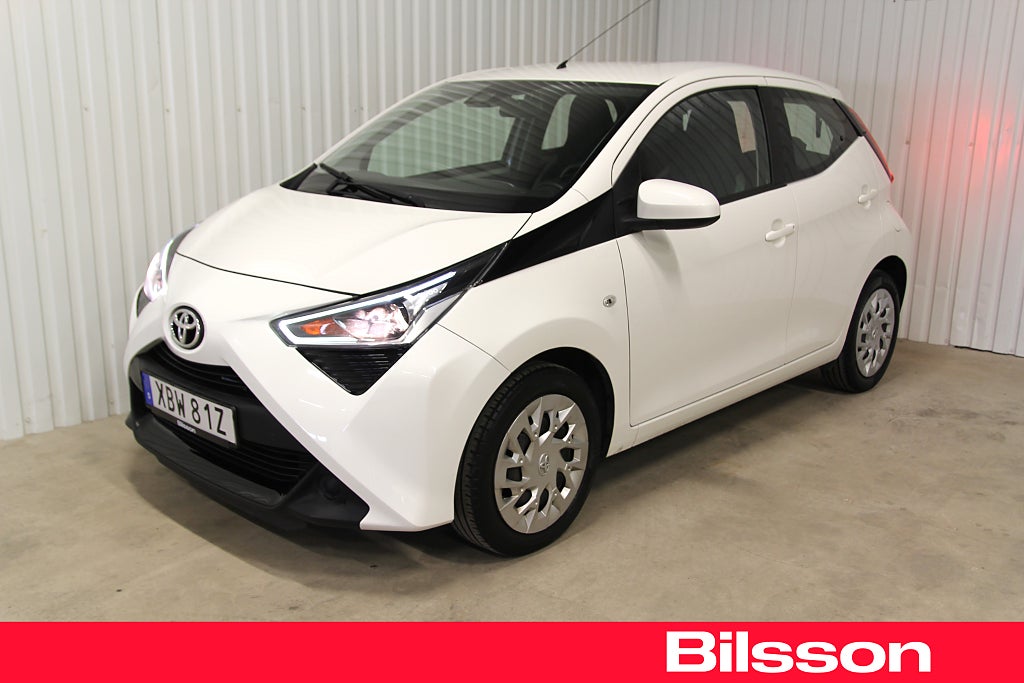 Toyota Aygo 5-dörrar 1.0 nybesiktigad, alltid servad hos Toyota