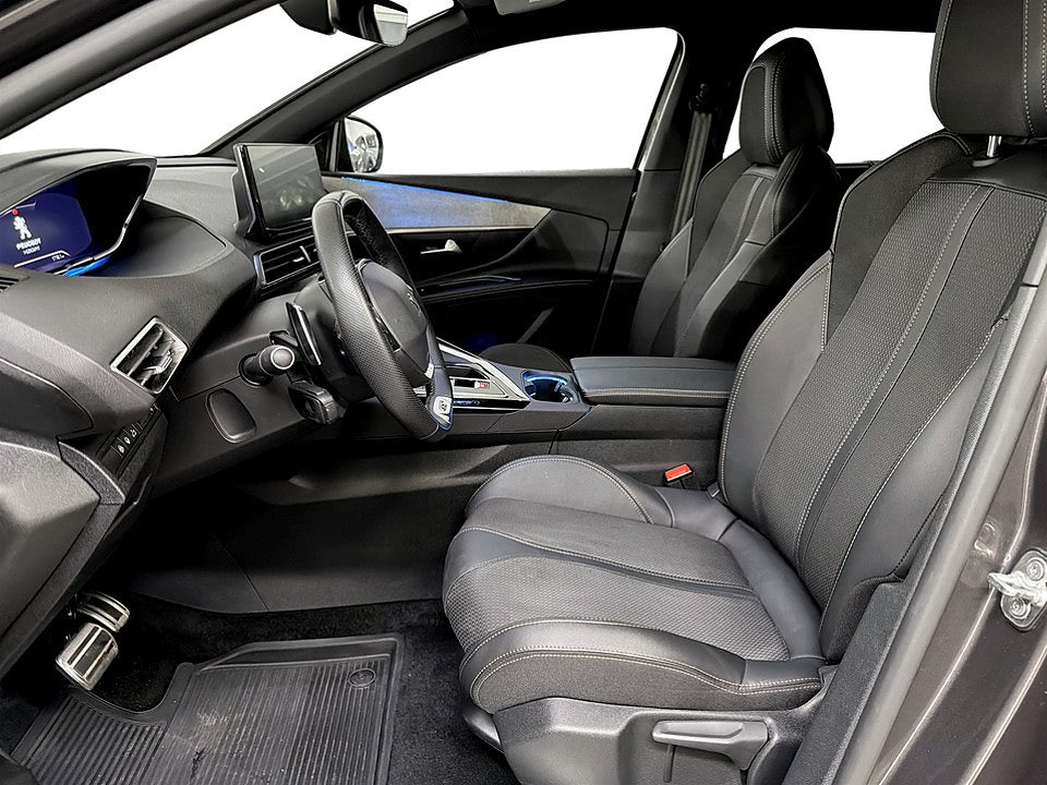 Bild på Peugeot 5008 GT 1.2 PT 130hk Aut - 7-SITS,B-KAMERA,NAV