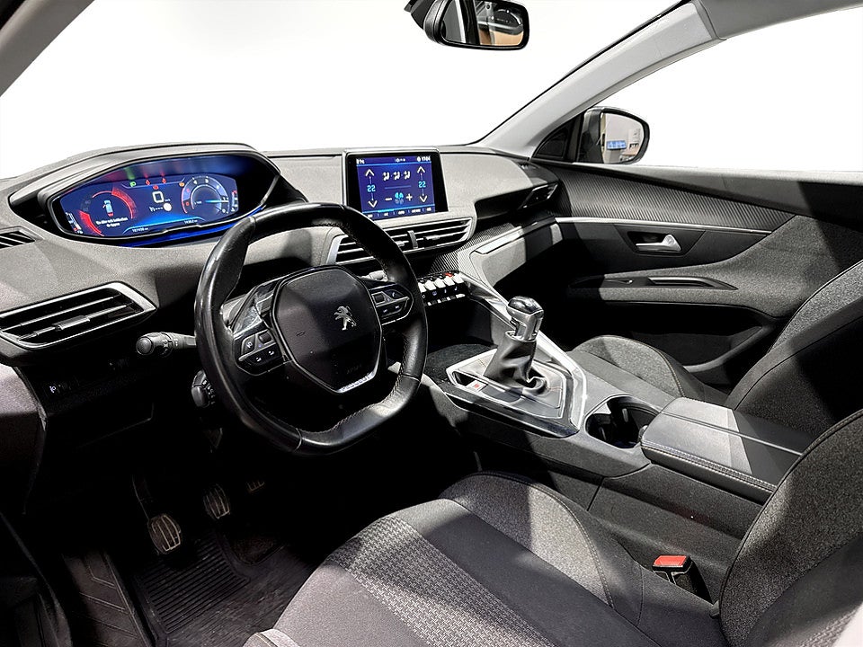 Bild på Peugeot 3008 Active 1.6 BHDi 120hk P-SENSORER DRAG