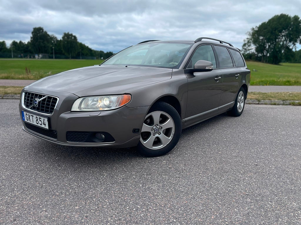 Volvo V70 2.0F Momentum Euro 4