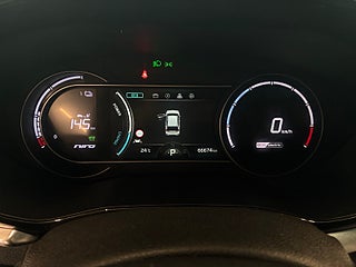 Kia Niro e- 64 kWh Advance Plus kamera/Taklucka/skinn/Keyless – bild 25
