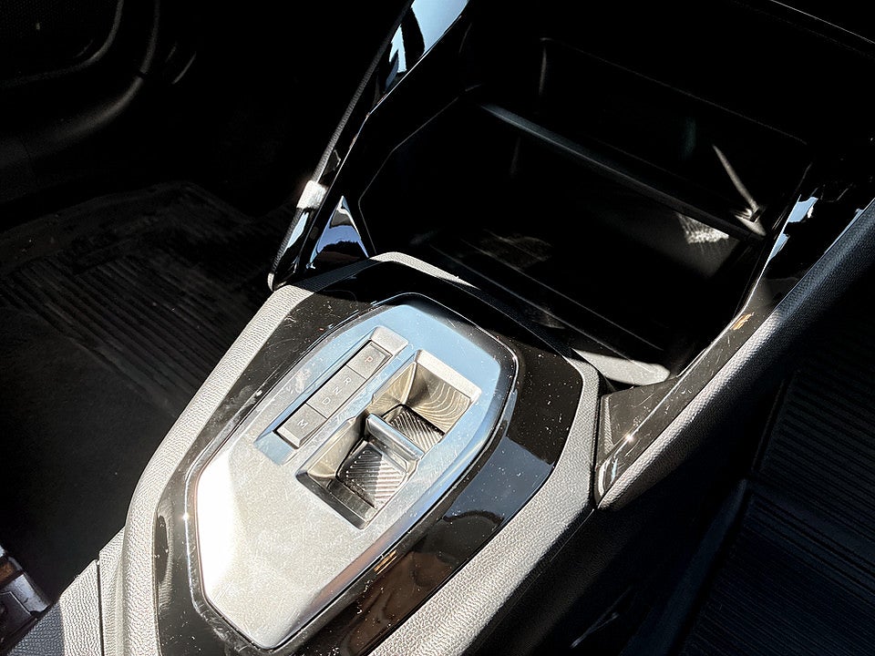 Bild på Peugeot 208 Style Hybrid 100hk Aut CARPLAY BACKSENSORER
