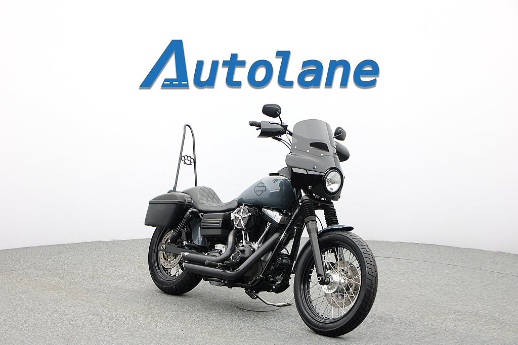 Harley-Davidson Street Bob *Vance & Hines, Nyservad, Nya däck 