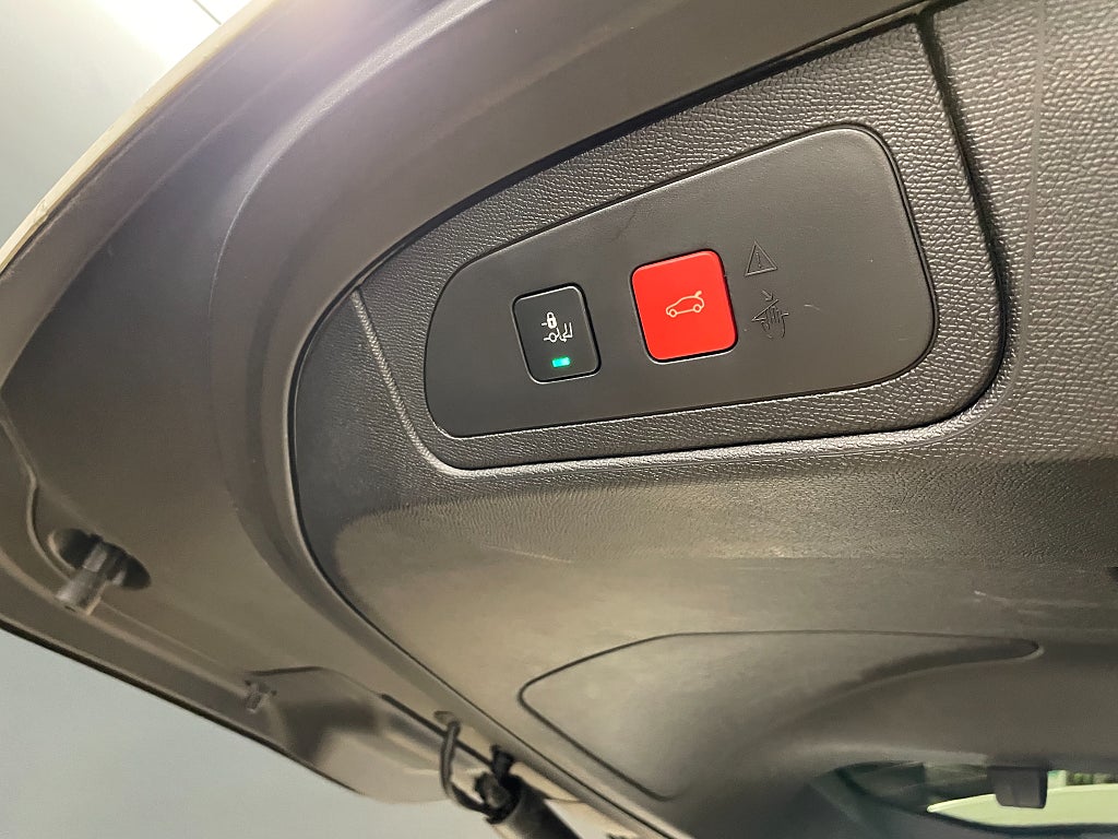 Bild på DS 7 Crossback E-Tense Performance 300hk 4x4 - ELBAKLUCKA