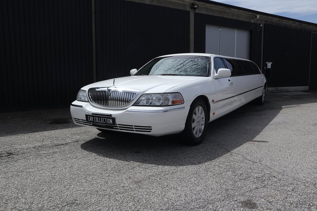 Lincoln Town Car Stretch 4.6 V8 2V SOHC