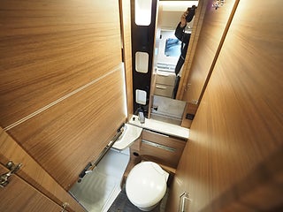 Husbil-halvintegrerad Knaus Tourer Van 12 av 21