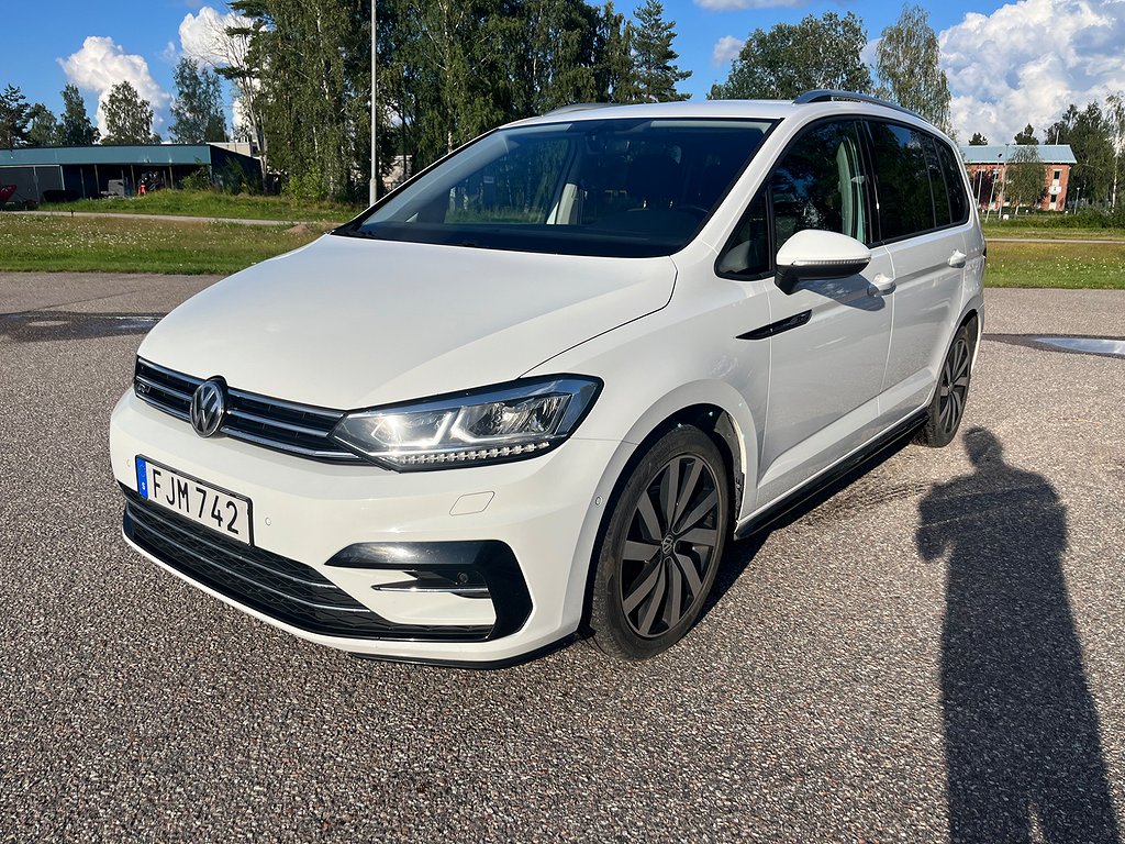 Volkswagen Touran 1.4 TSI BMT Base R-line RESERVERADE  