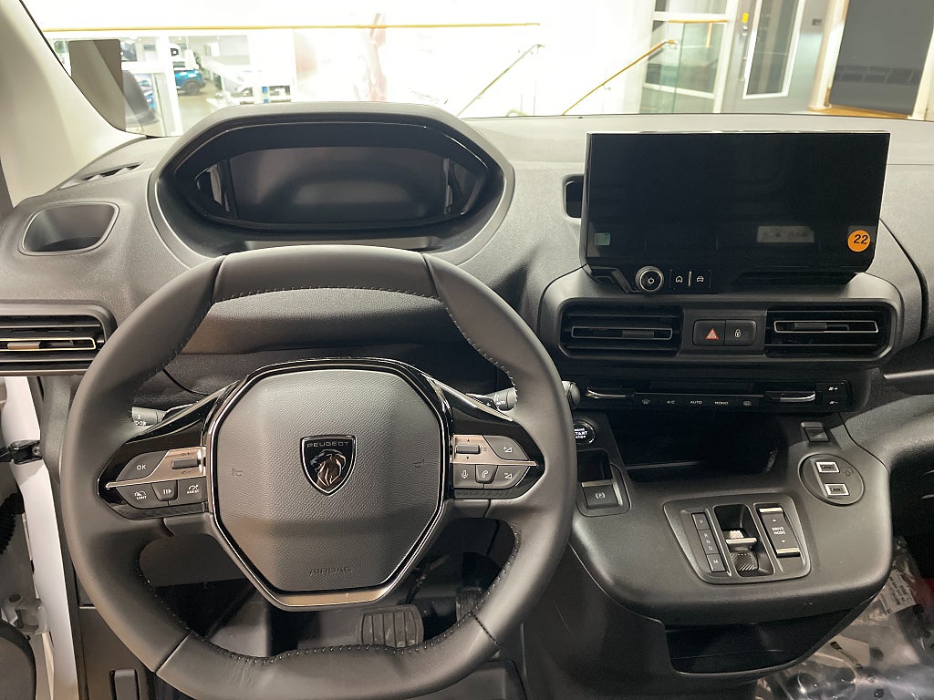 Bild på Peugeot Partner Plus 130hk Aut L2 - EDITION! SERVICE & VINTERHJUL INGÅR