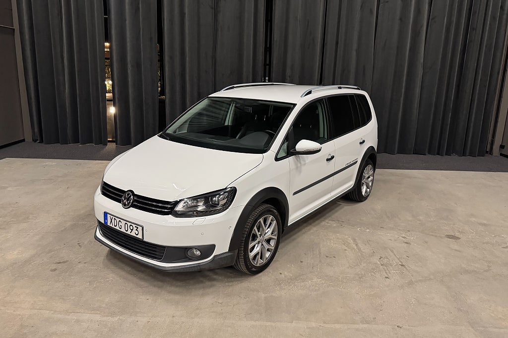 Volkswagen Touran  Cross Touran |7sits|Kamera|Värmare|Drag|Läder|