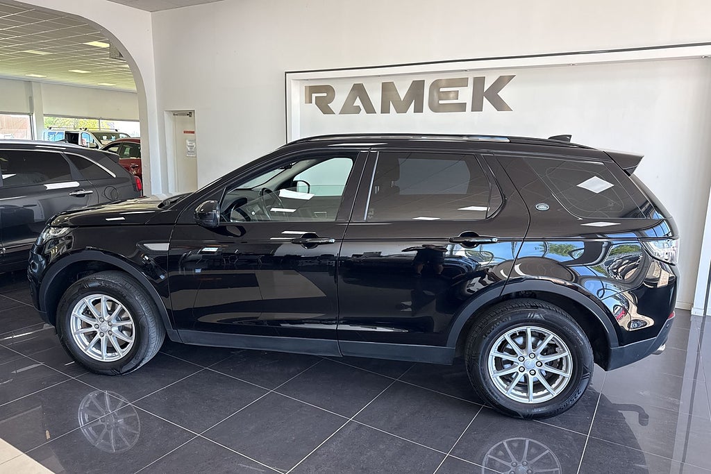 Land Rover Discovery Sport 2018 - miniatyr 3