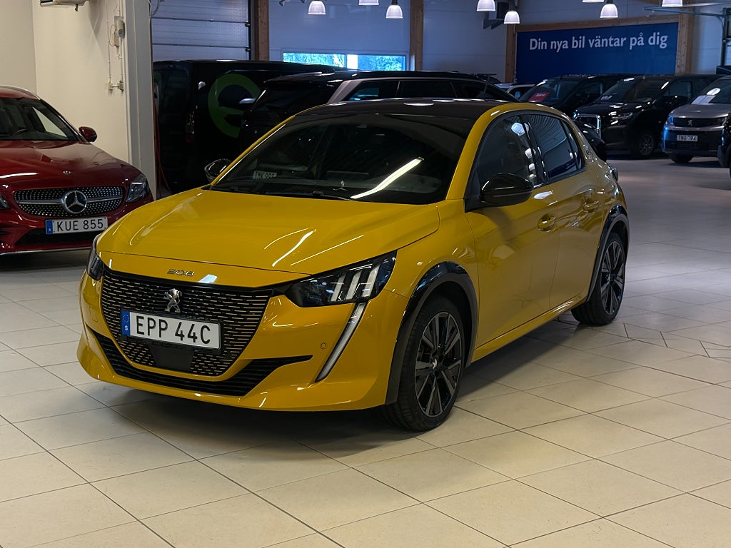 Peugeot e-208 GT