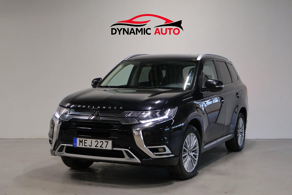 Mitsubishi Outlander PHEV CVT Comfort 1-Ägare/Kamera/Rattvärme/Drag/CarPlay