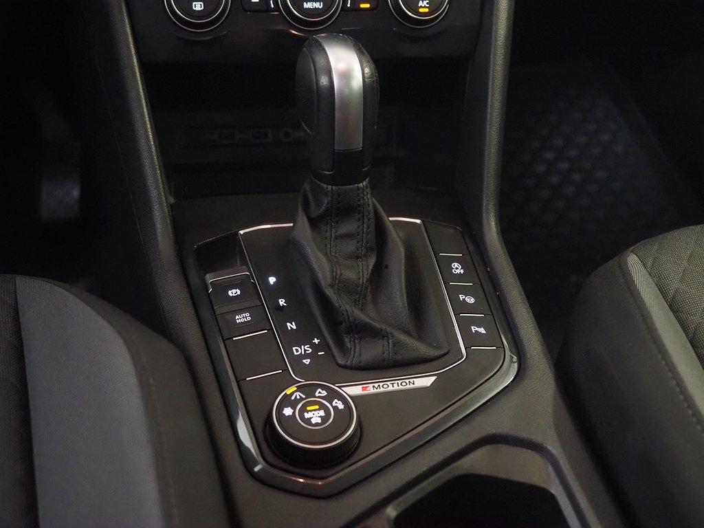 Volkswagen Tiguan 2.0 TSI 190hk 4M DSG |Drag|Värmare|Kamera| 2020