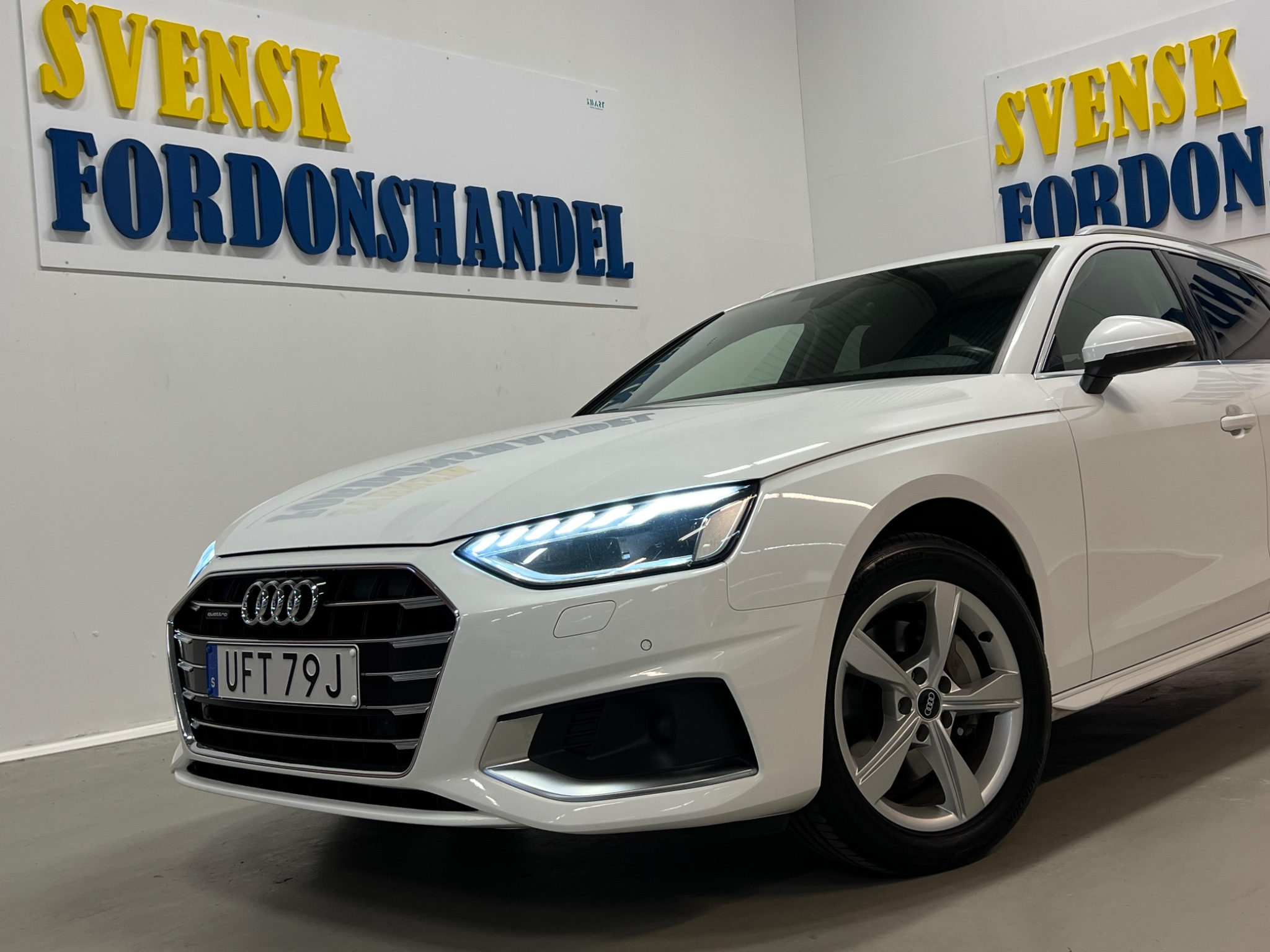 Audi A4 2021, bild 2/58