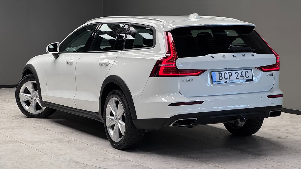 Volvo V60 Cross Country 2020 - miniatyr 18