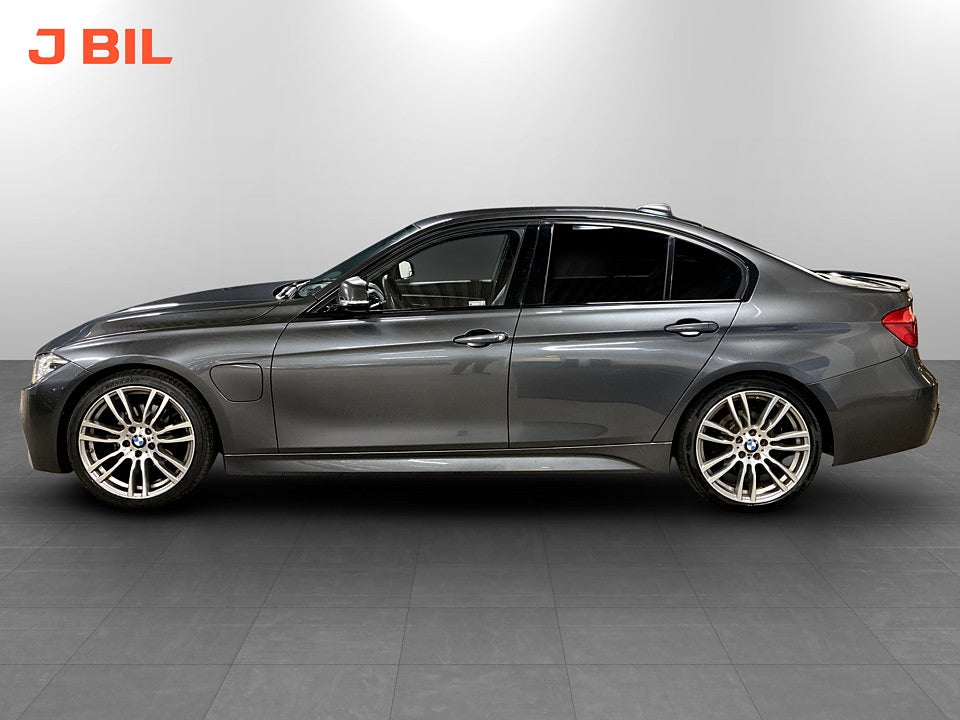 Bild på BMW 330e M-Sport PHEV 252hk Aut H/K BACKSENSORER