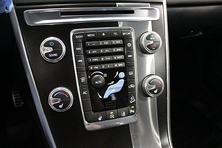 SUV Volvo XC60 18 av 20