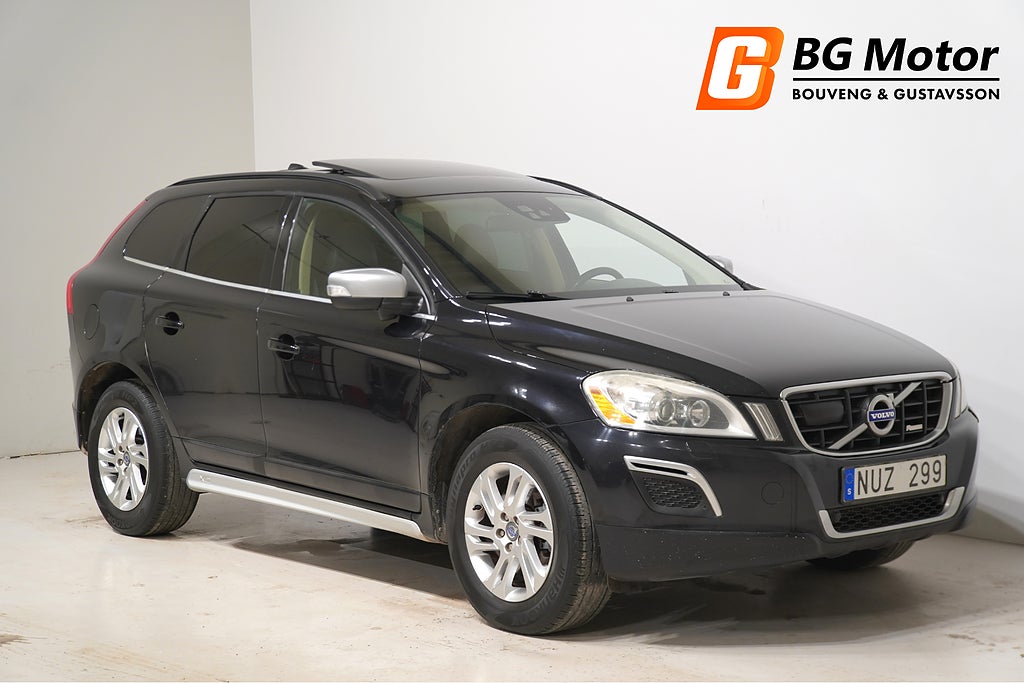 Volvo XC60 D4 AWD Aut R-Design Panorama/Navi/PDC/Värmare