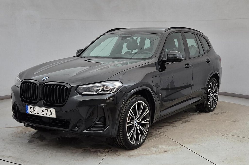 BMW X3 xDrive30e | M Sport | DAP | 21" | Dragkrok/ 2,99% RÄNTA