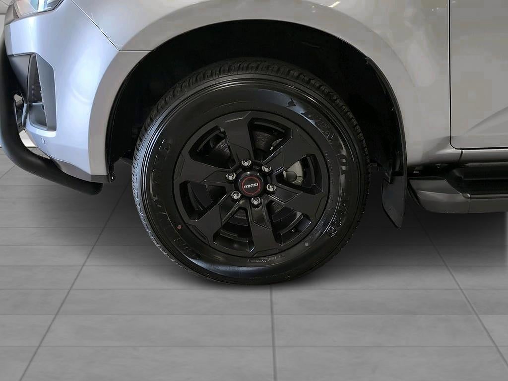 Isuzu D-Max Crew Cab XRX 1.9 CNG 163 hk 4WD 86 mil