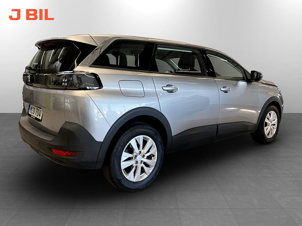 Bild på Peugeot 5008 Active Pack 1.2 PT 130hk 7-SITS B-KAMERA