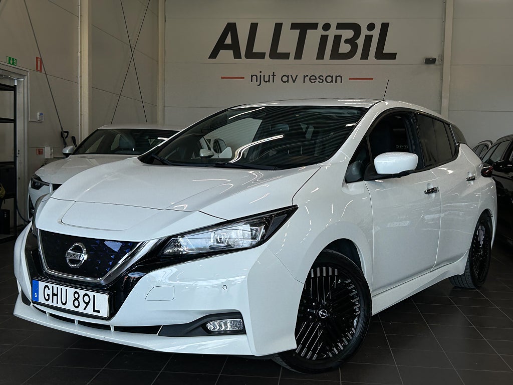 Nissan Leaf 40kWh N-Connecta 360-Kamera/Navi/AdaptivFH/Keyless