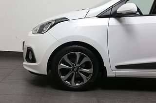 Halvkombi Hyundai i10 3 av 17