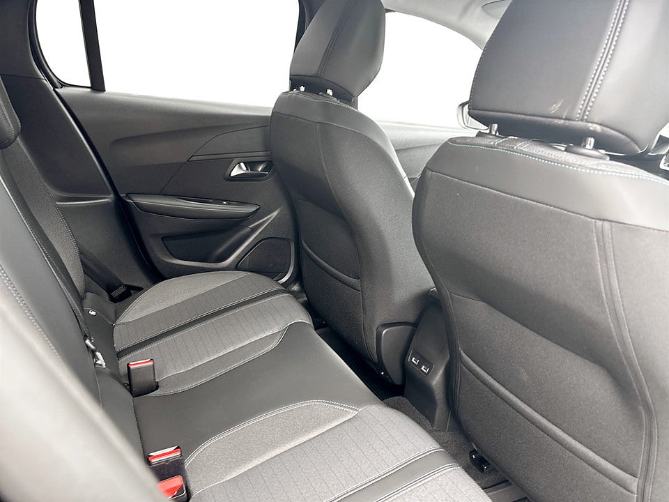 Bild på Peugeot 208 Allure 1.2 PT 100hk Aut B-KAMERA CARPLAY