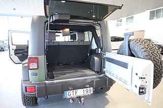 SUV Jeep Wrangler 12 av 15