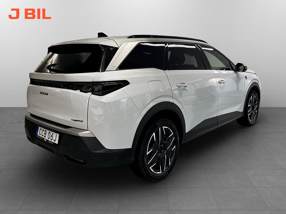 Bild på Peugeot 5008 GT Hybrid 145hk Aut 7-SITS B-KAMERA CARPLAY