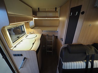 Husbil-halvintegrerad Sunlight T60 10 av 17