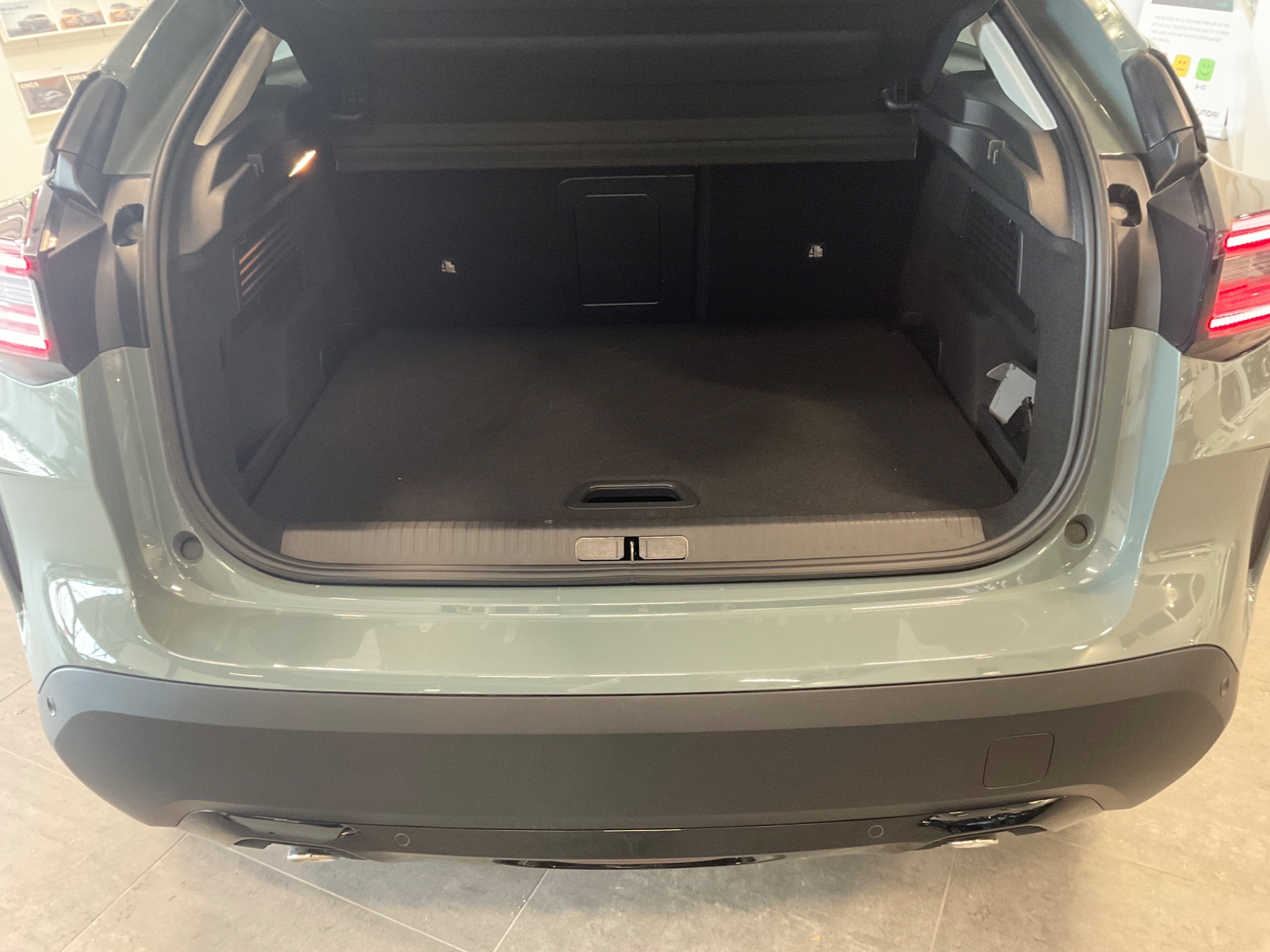 Citroen C4 1.2 PureTech EAT Euro 6 2025, bild 7/10