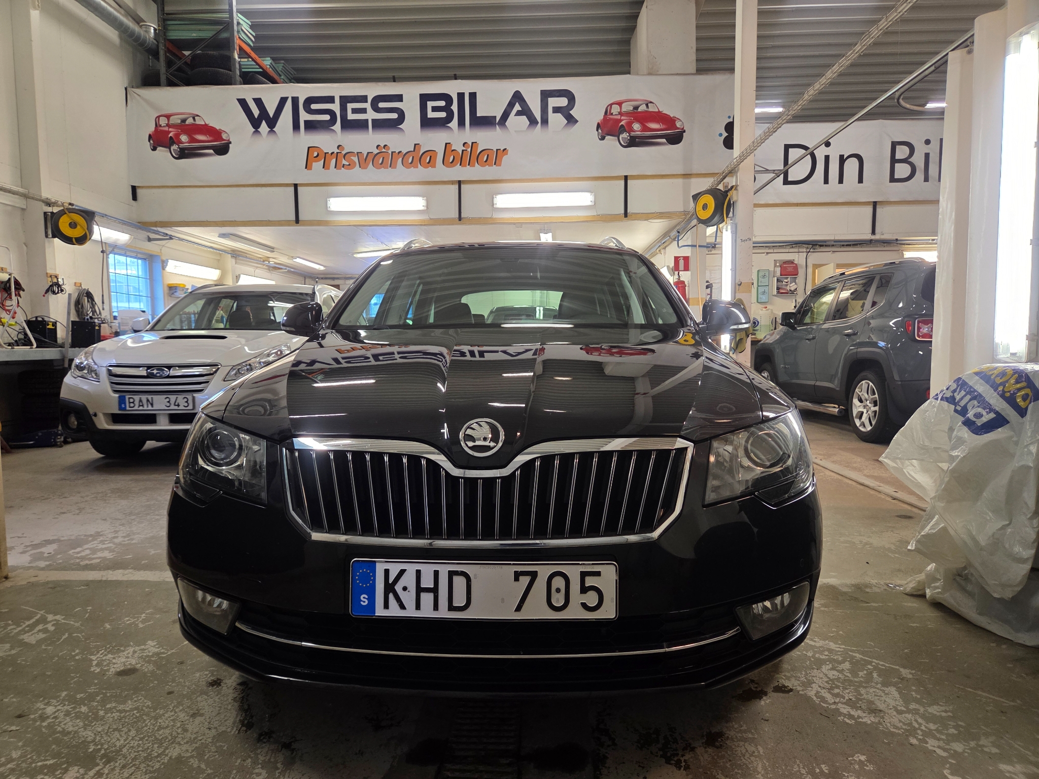 Skoda Superb 2014, bild 2/10