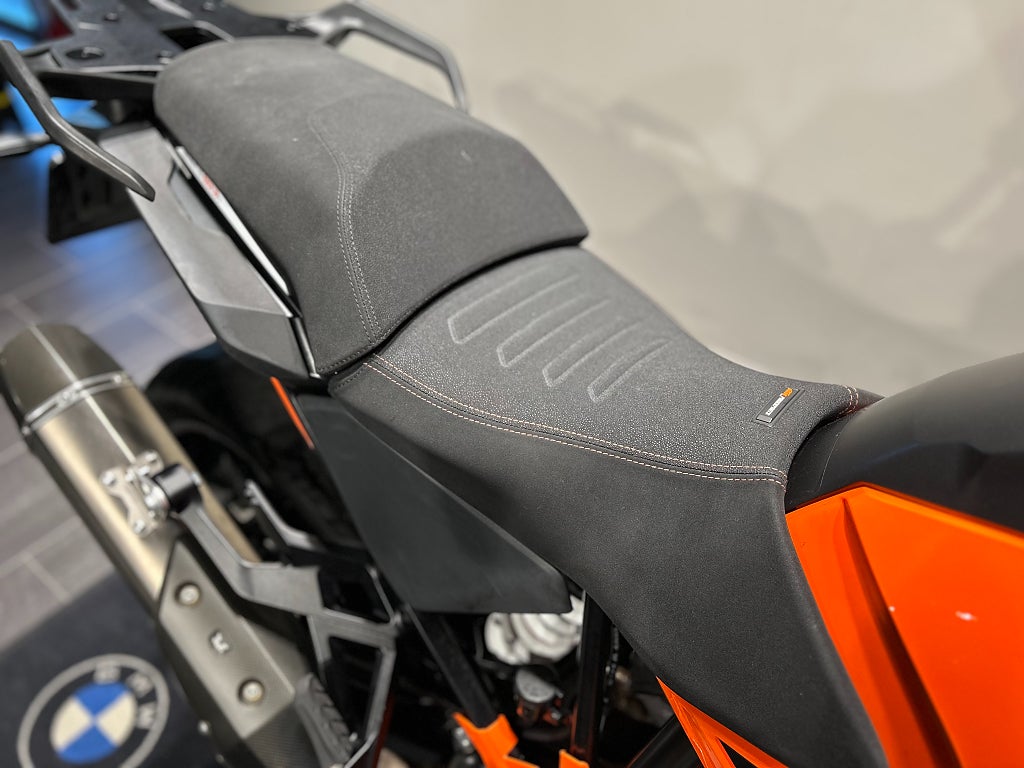 KTM 1290 Super Adventure S / Tech Pack / Slip-on / Kraschbågar