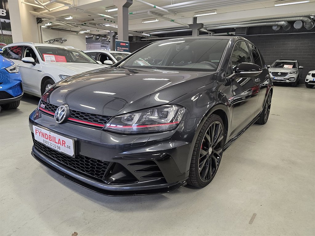 Volkswagen Golf GTI Clubsport  265hk 40th Anniversary Edition