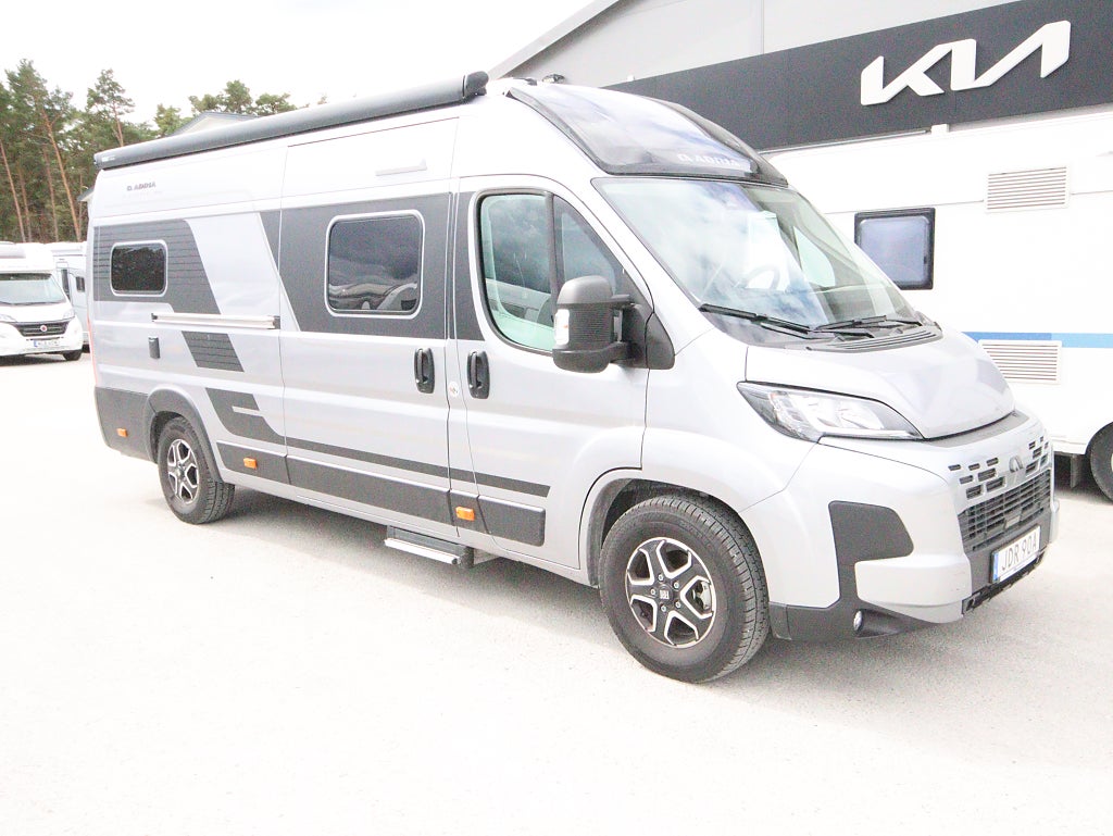 Adria Twin 640SLB "fullutrustad i nyskick"