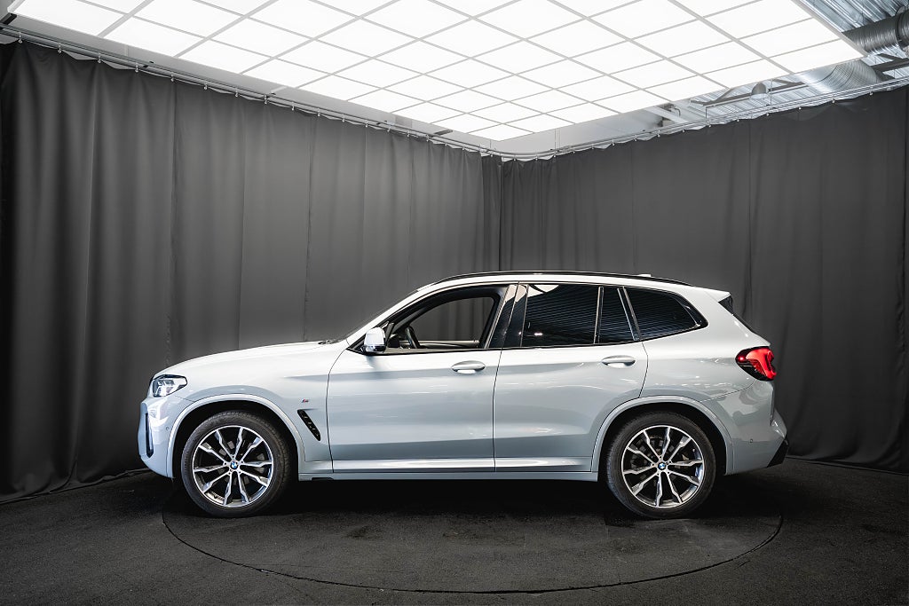 BMW X3 xDrive20d M Sport D-VÄRMARE LÄDER DRAG H/K HUD 360 MOMS