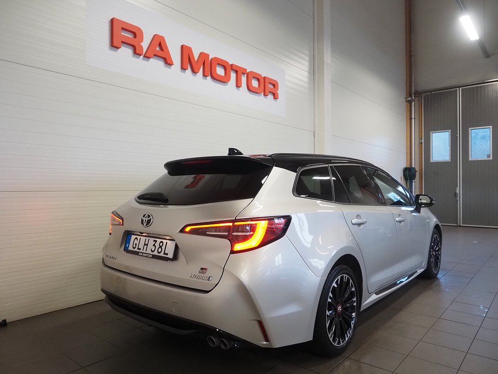 Toyota Corolla Touring Sports Hybrid e-CVT GR Sport Drag 2021