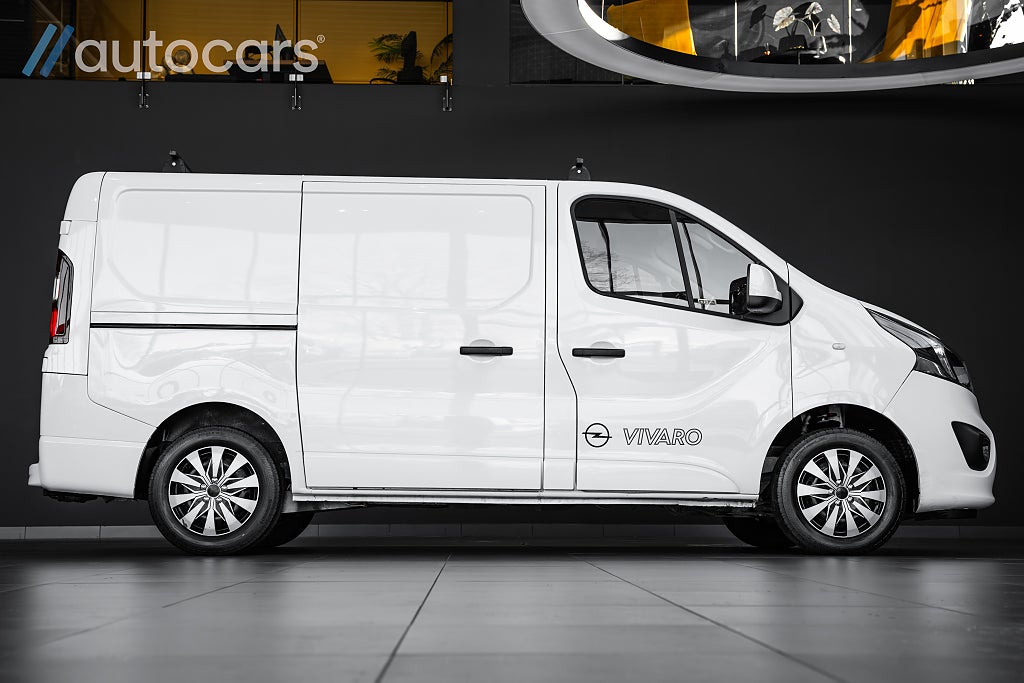 Opel Vivaro 1.6 CDTI Premium|Leasbar|Värmare|Drag |Navi|Kamera