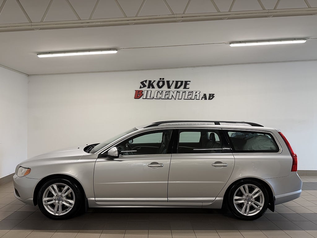 Volvo V70 D4 Automat Momentum DE/Drag/Nyservad/Skinn/Bluetooth