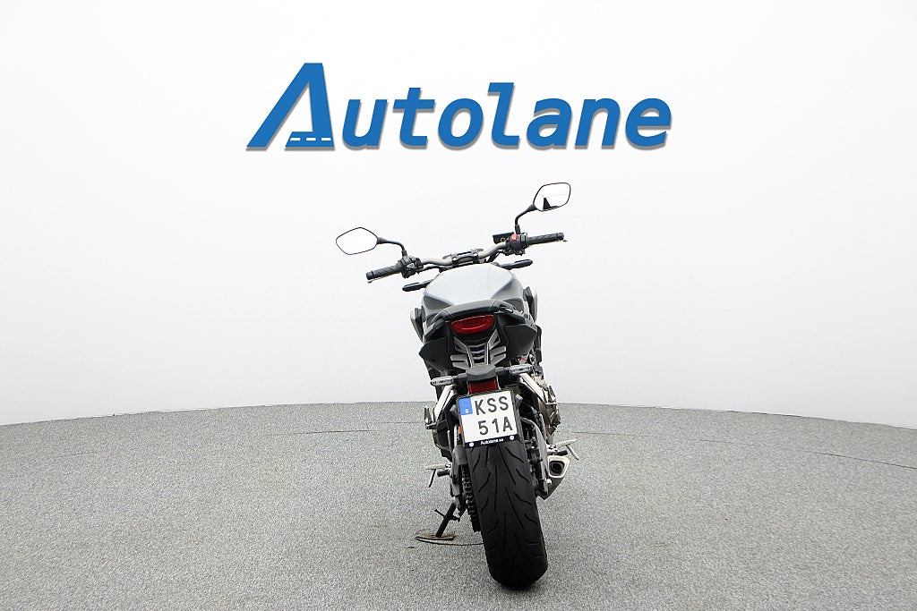 Honda CB650R *ABS Nyservad
