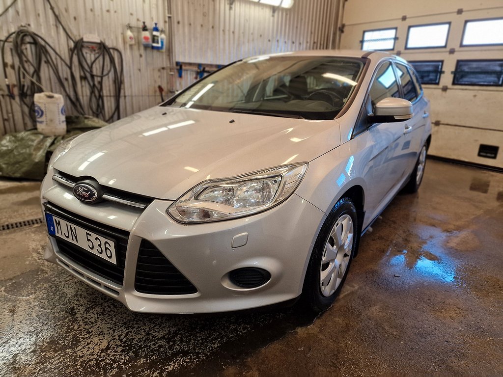 Ford Focus Kombi 1.0 EcoBoost få ägare 9000 Mil