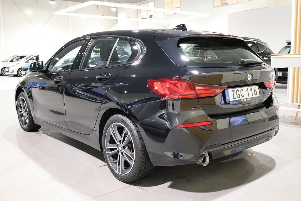 BMW 118I Sport line 136hk Navi Rattvärme PDC Leasbar LED 2022