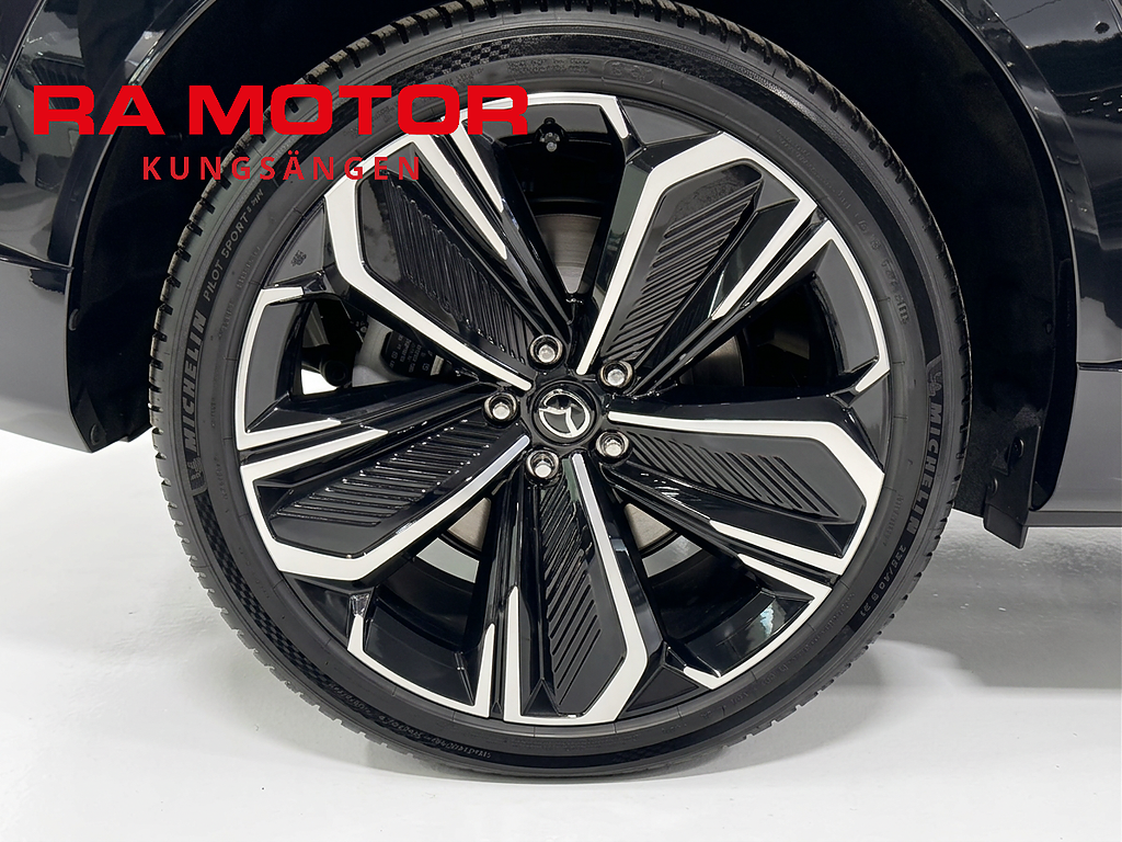 Mazda CX-6e Takumi 78kwh | Vinterhjul & Service INGÅR | 3,99% ränta 2026