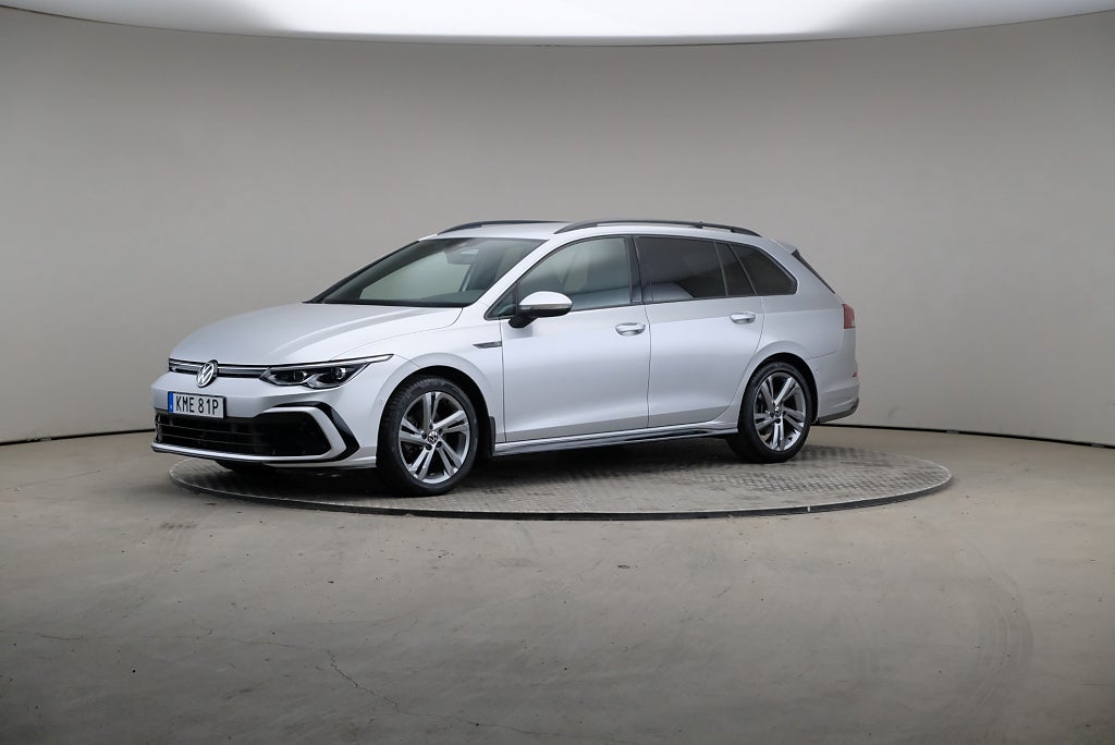 Volkswagen Golf 1.5 eTSI 150hk DSG R-Line Värmare Drag