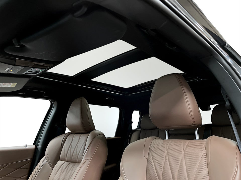Bild på Mitsubishi Outlander Instyle+ PHEV 306hk Aut 4WD PANO B-KAMERA ELSTOL