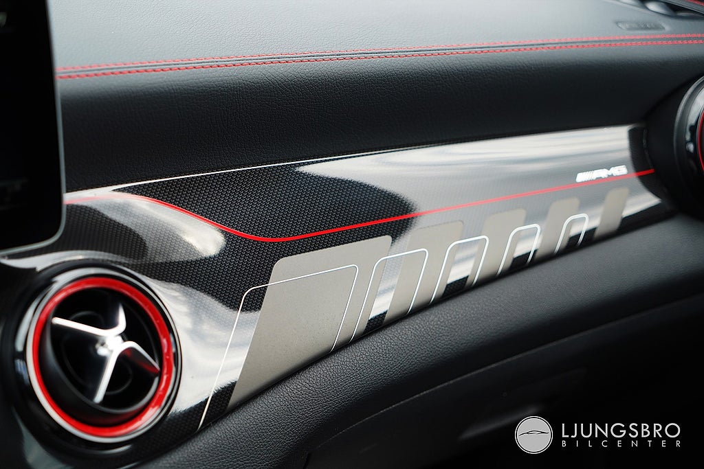 Mercedes-Benz CLA45 2018 - miniatyr 9